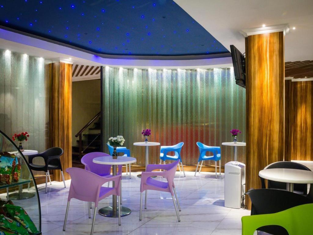 Madu Inn Dżakarta Zewnętrze zdjęcie